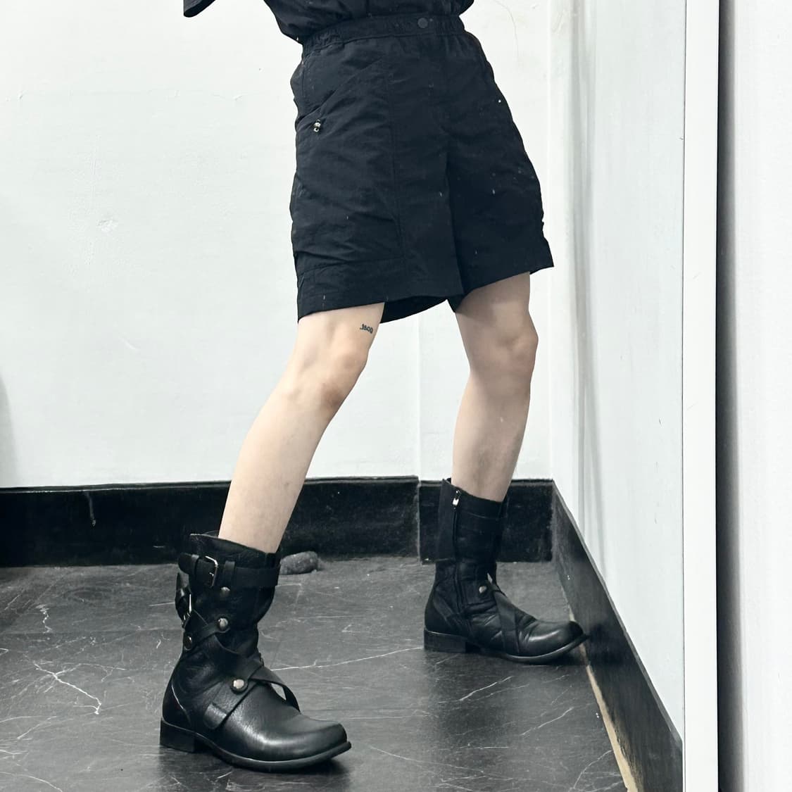 솔리드옴므 22SS 나일론 하프 팬츠 상품이미지3