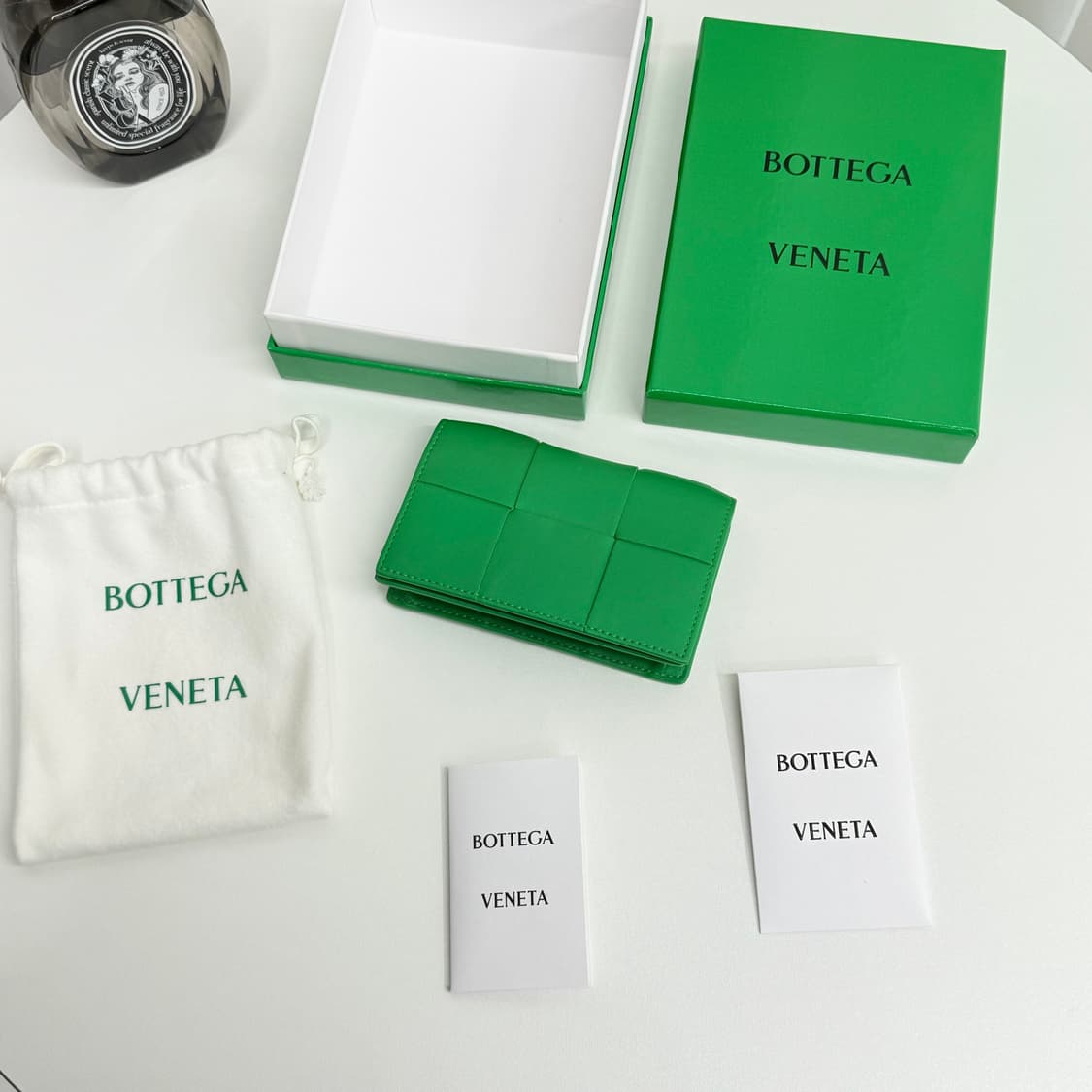 [풀박스] 보테가베네타 플랩 카드지갑 그린 상품이미지1