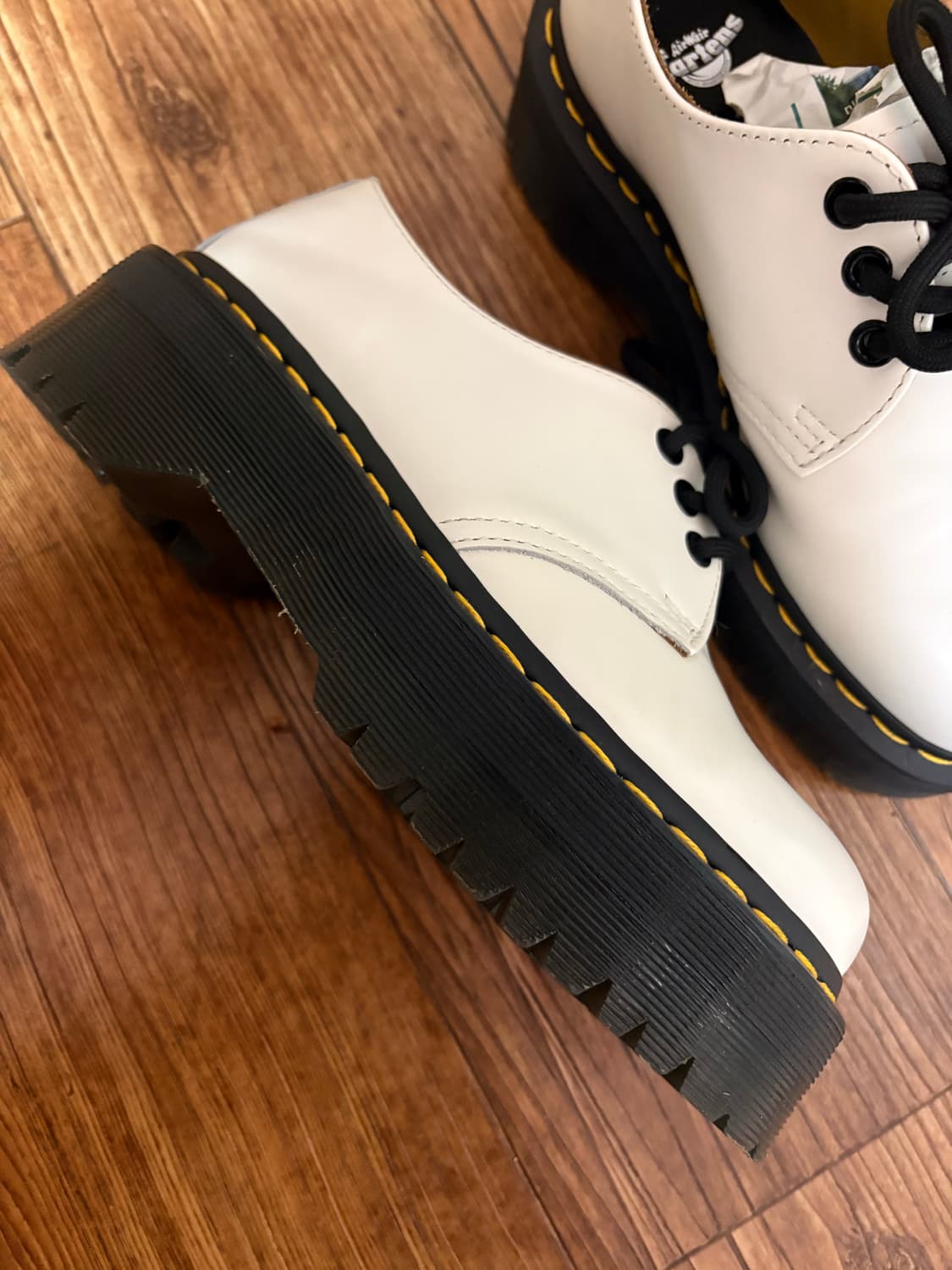 닥터마틴1461 쿼드 스무스 화이트 상품이미지3