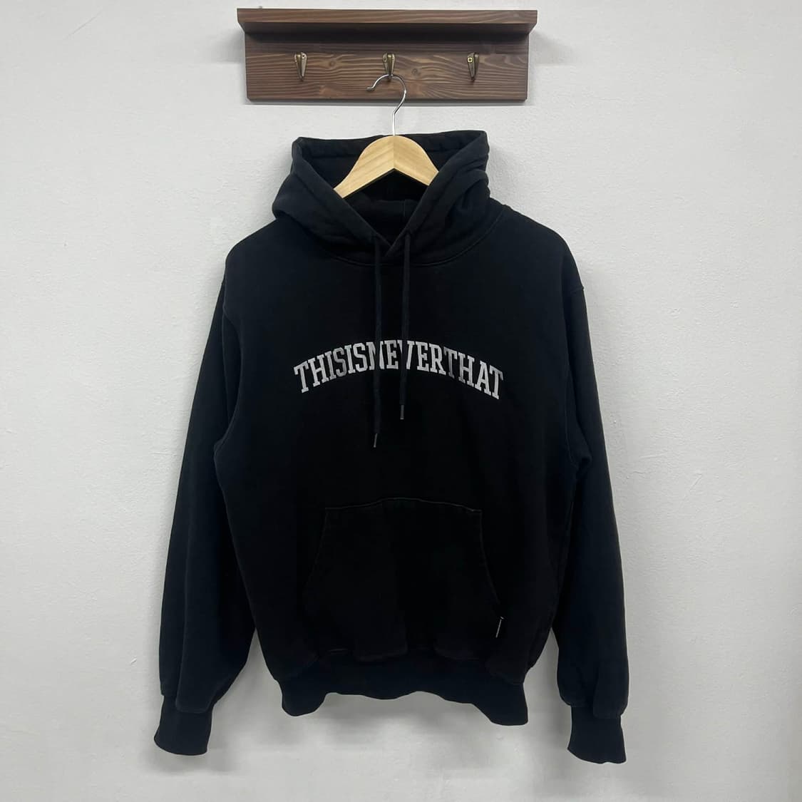 디스이즈네버뎃 블랙 T로고 스웨트셔츠 후드티(S) 상품이미지5