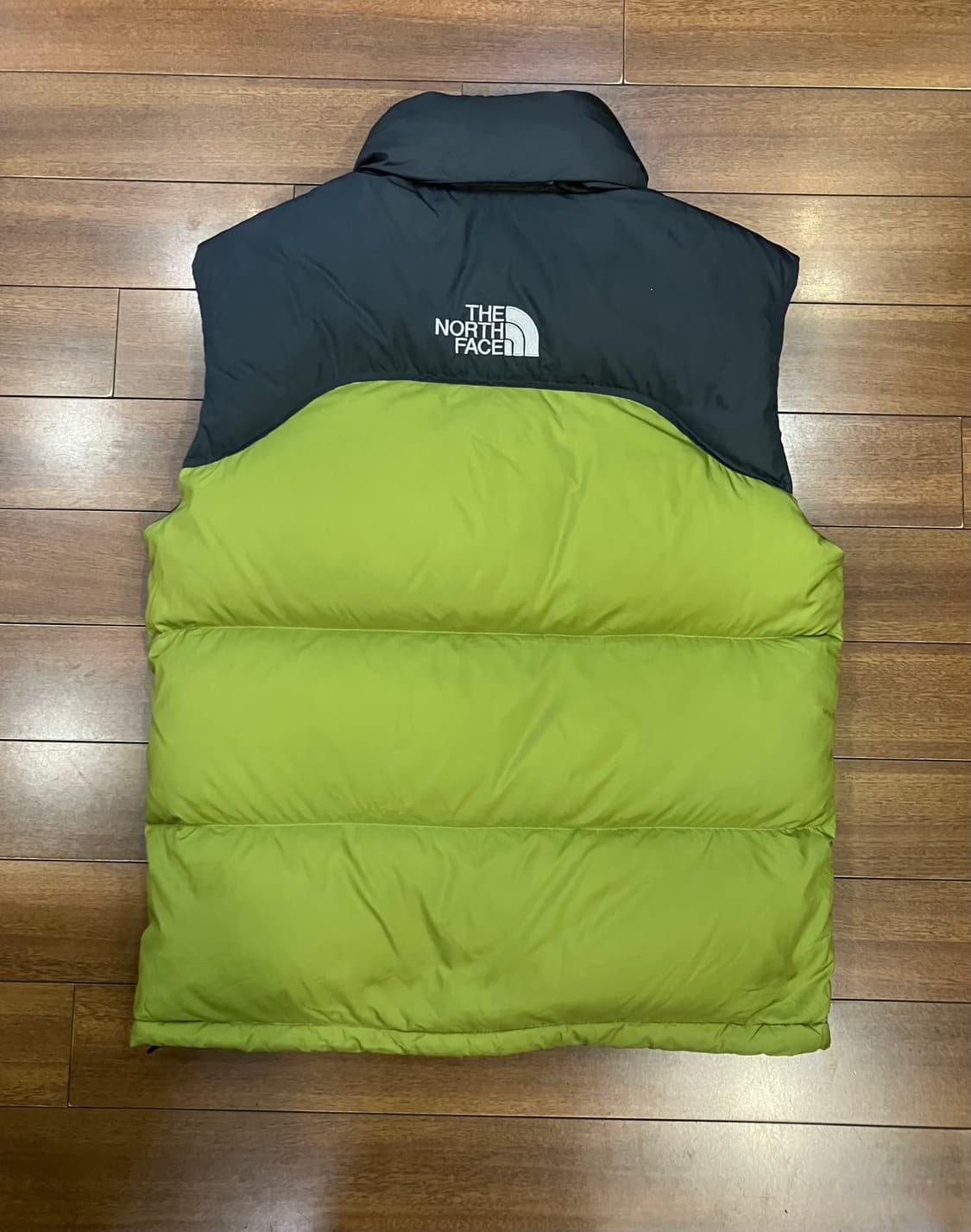 노스페이스 패딩조끼 중앙로고S 상품이미지9