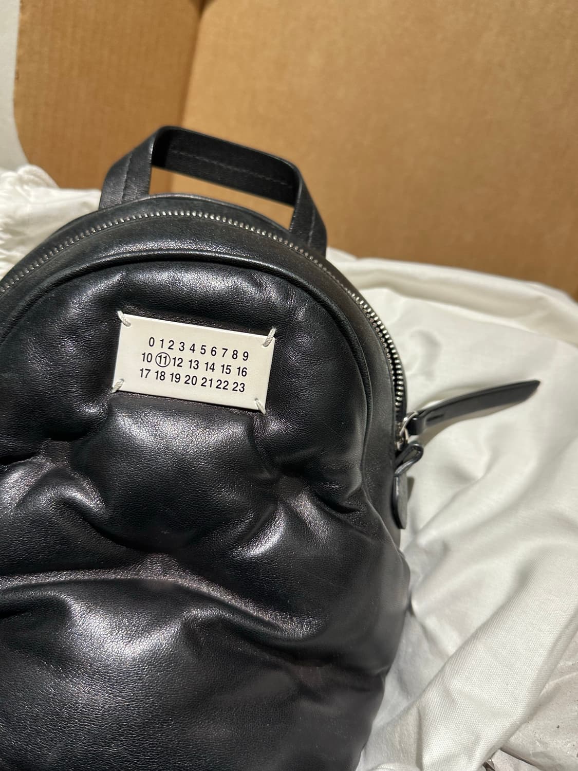 마르지엘라 글램 슬램 백팩 블랙 (은체인) 상품이미지1