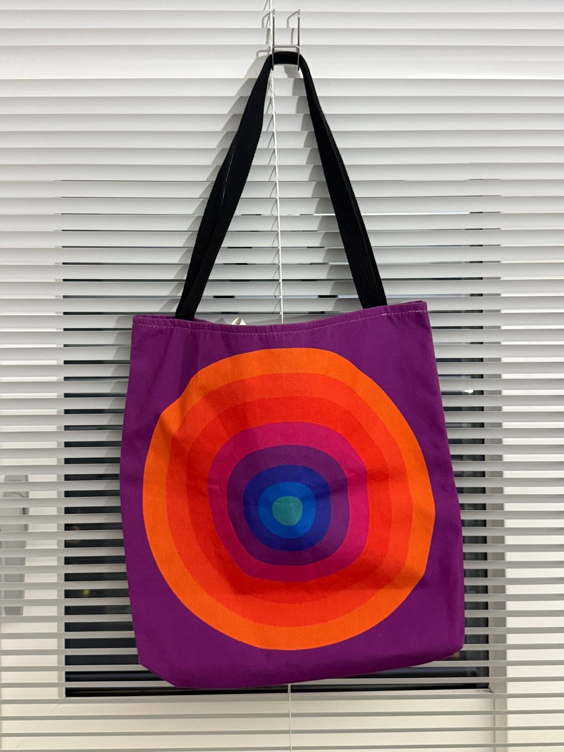 베르너 팬톤 토트백 상품이미지1