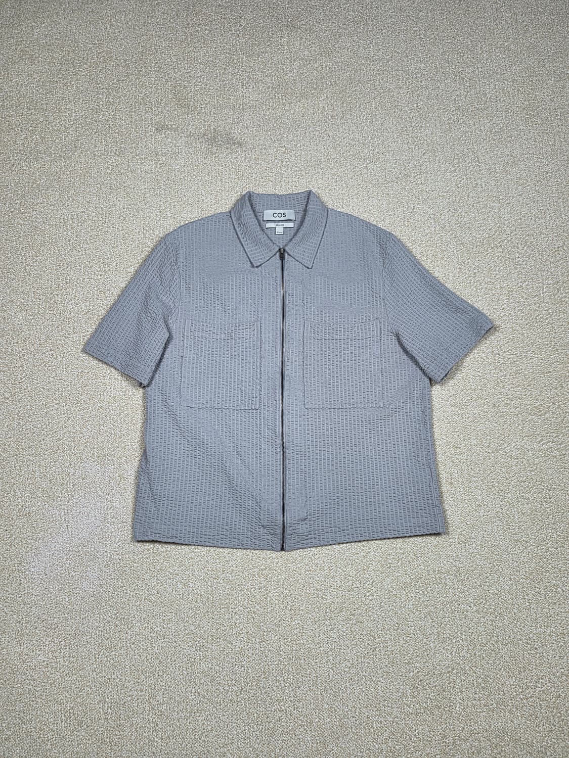 [COS] 텍스처드 지퍼 업 셔츠 | S00129 상품이미지1