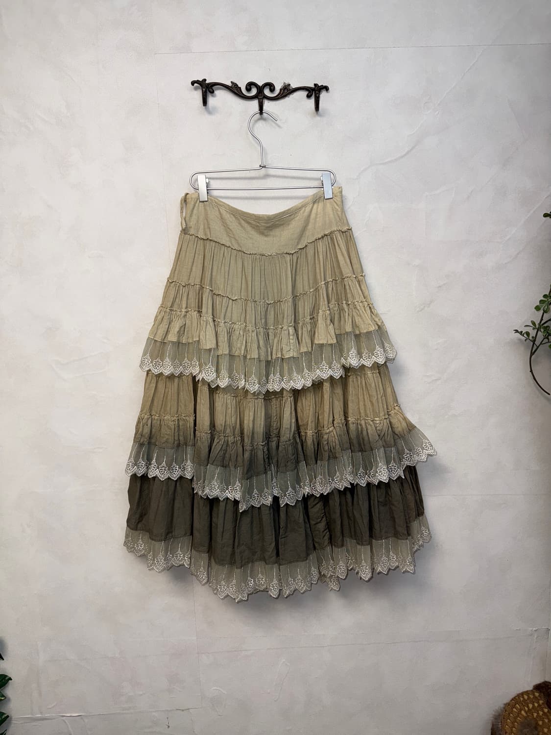 Ash khaki gradient wrinkled cancan skirt 상품이미지3