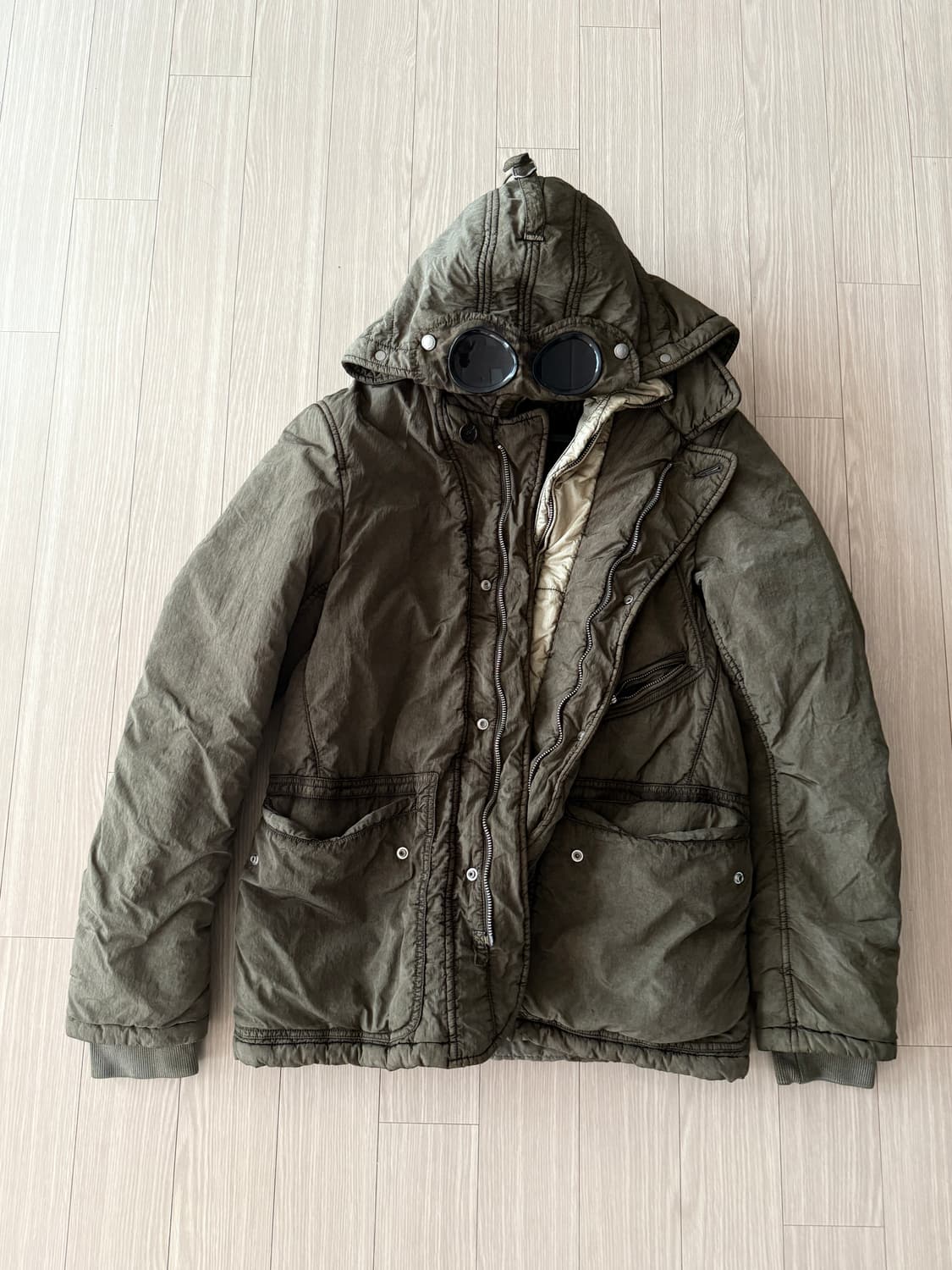 Cp 컴퍼니 패딩 상품이미지1