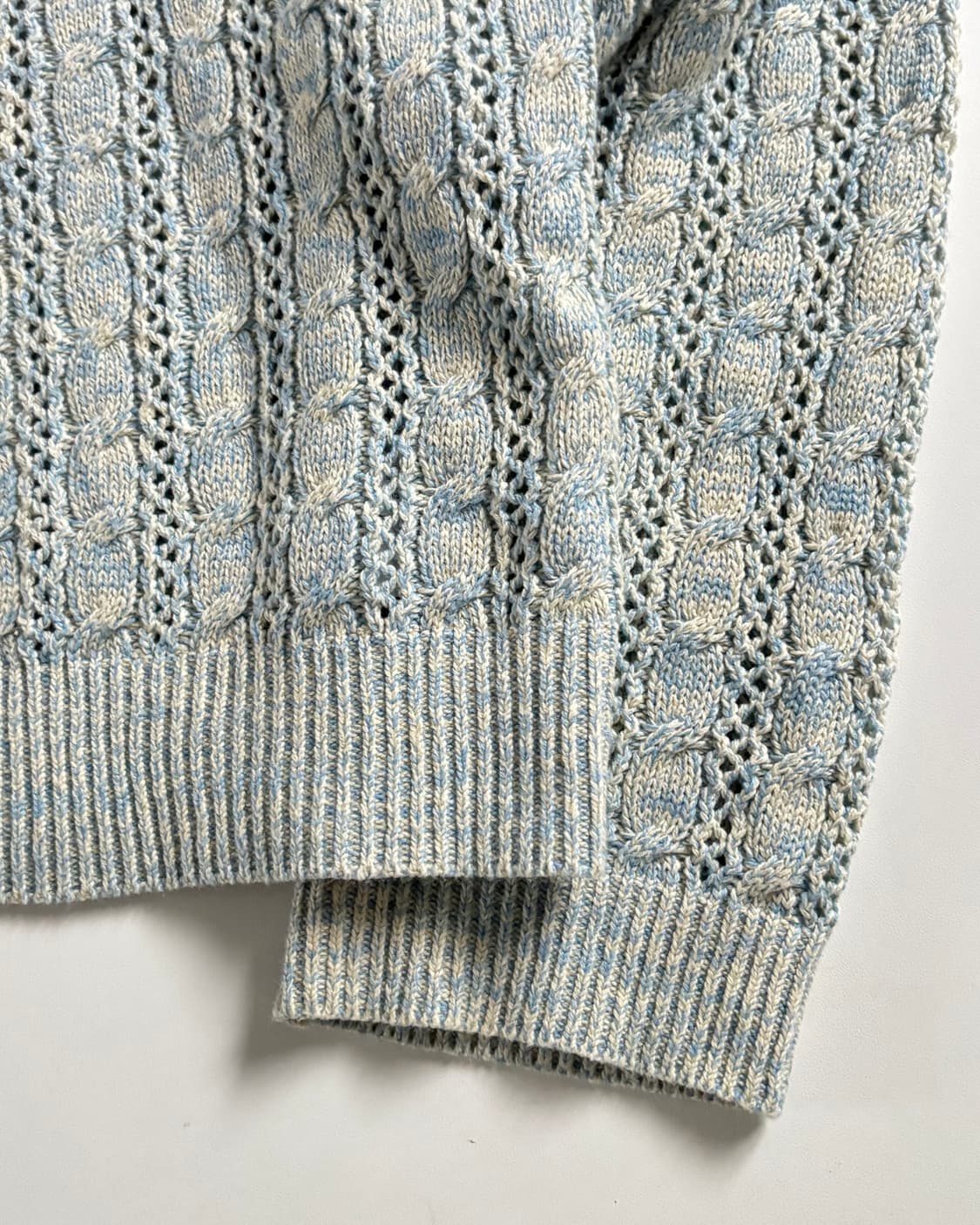  SATUR 새터 브이넥 케이블 니트 상품이미지4