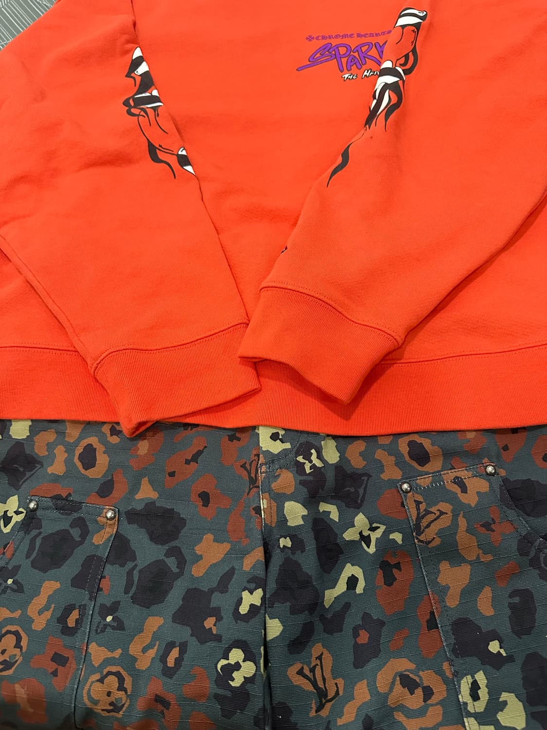 크롬맨투맨 상품이미지1