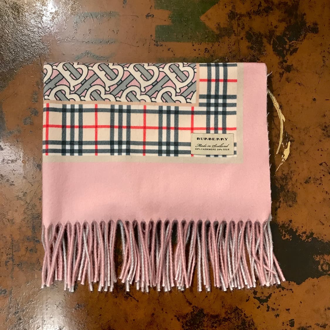 버버리 캐시미어 실크 혼방 빅 머플러 남녀공용  상품이미지3