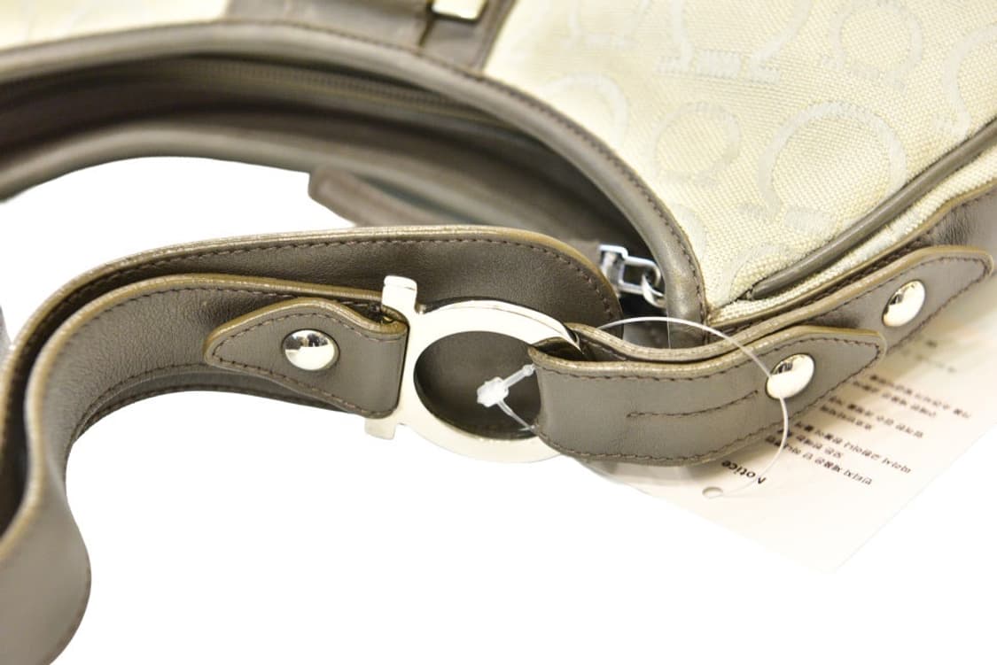 페라가모 자카드 간치니 호보백 (정품) 상품이미지8