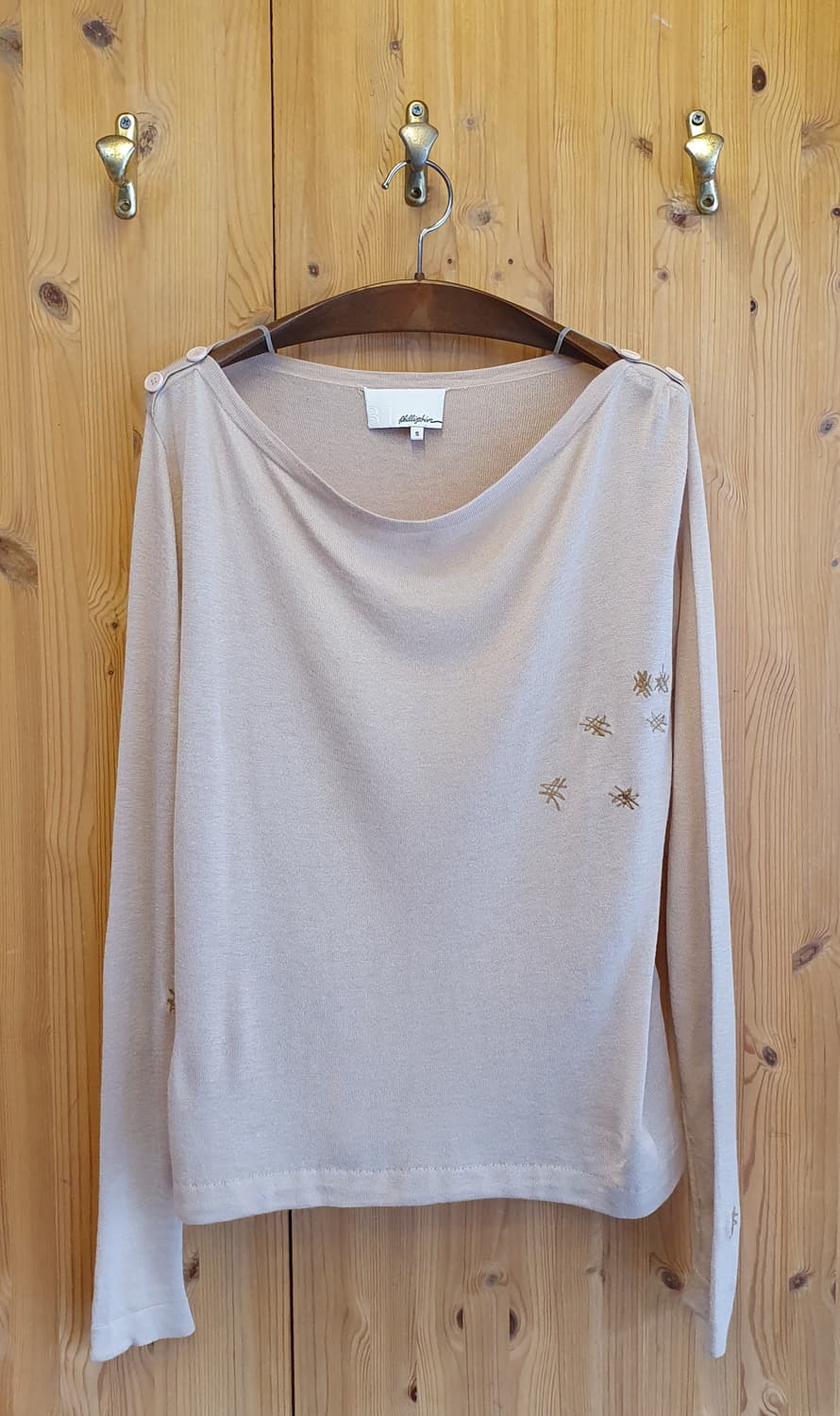 55.3.1 필립림 와이드라운드 니트블라우스  상품이미지2