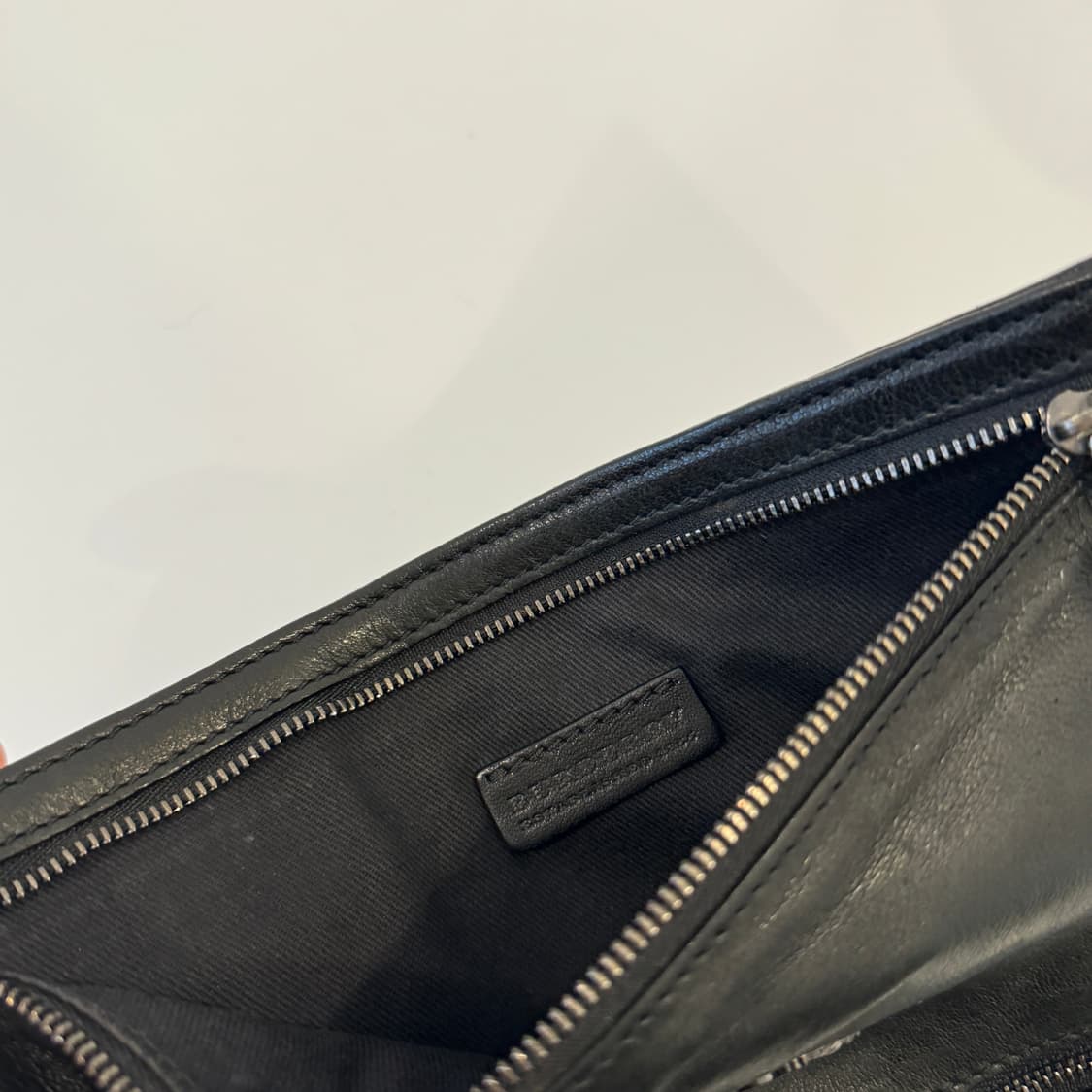 버버리 램스킨 더블 지퍼 파우치 상품이미지7