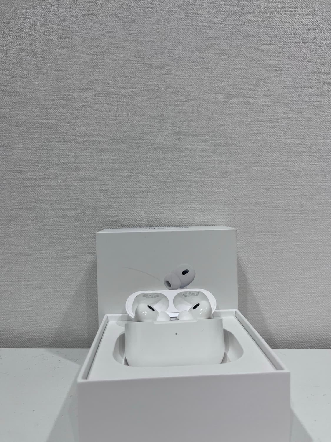 정품에어팟 프로 2세대 c타입 판매합니다(무하자,보증기간 있음 상품이미지1