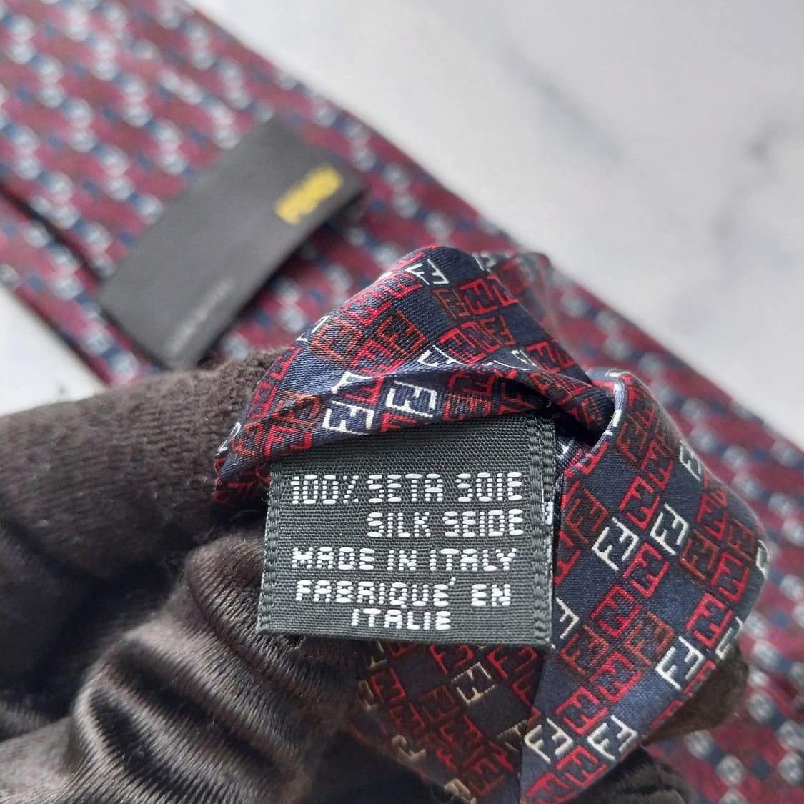 펜디 실크 네이비 FF 모노그램 넥타이 9.2cm B등급 K1780
 상품이미지10
