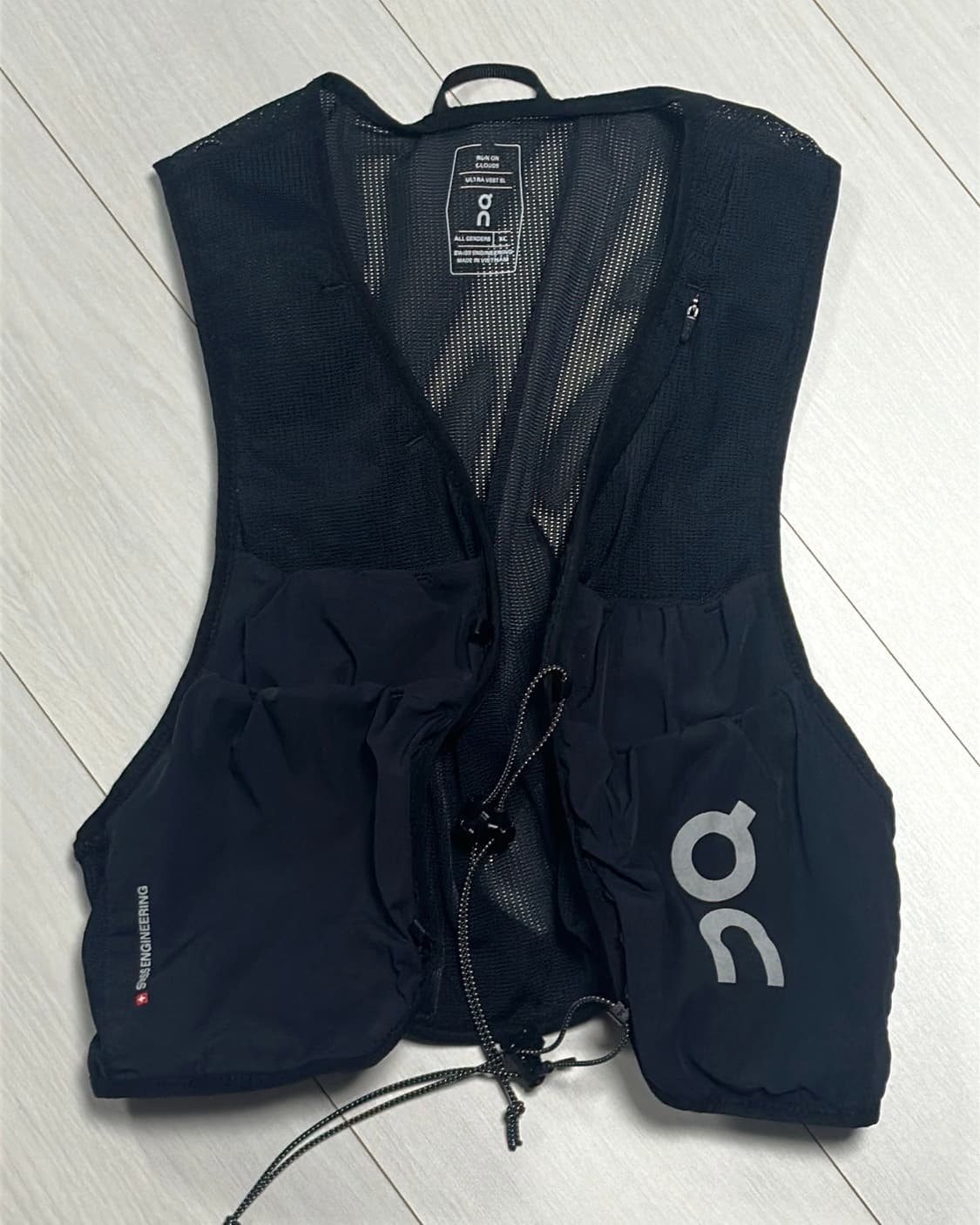 [XL] 온러닝 울트라베스트 5L 블랙 상품이미지1