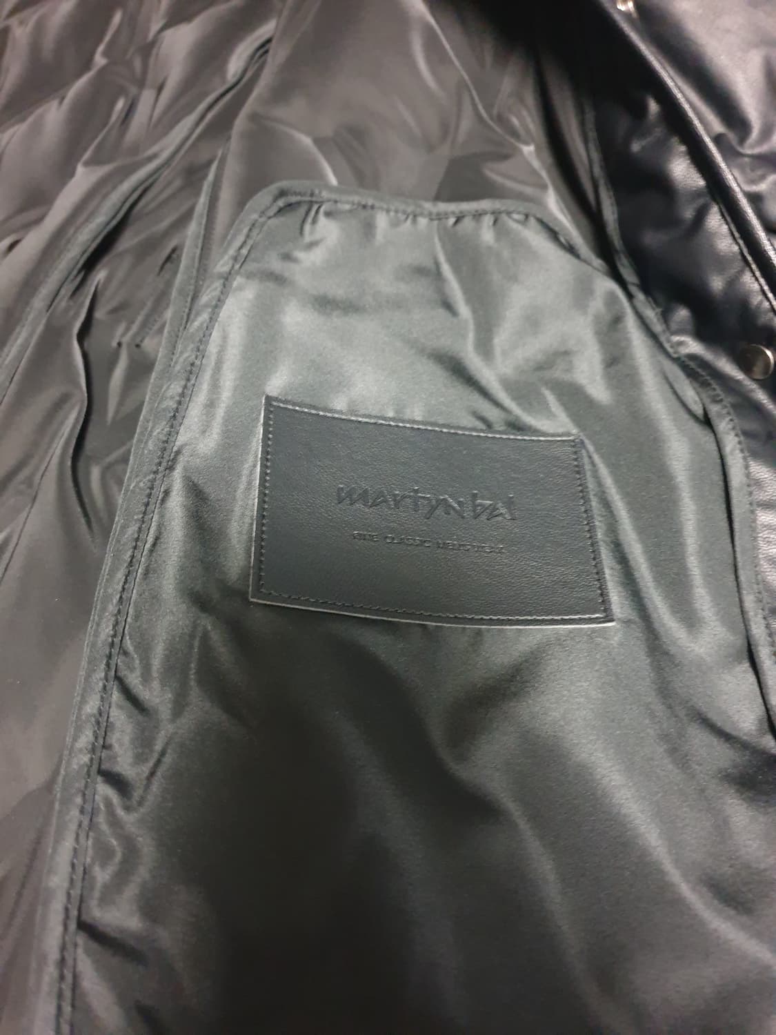 마틴발 슬림핏 퀄팅 가죽 덕다운 경량패딩 자켓 블랙 (M) 상품이미지3