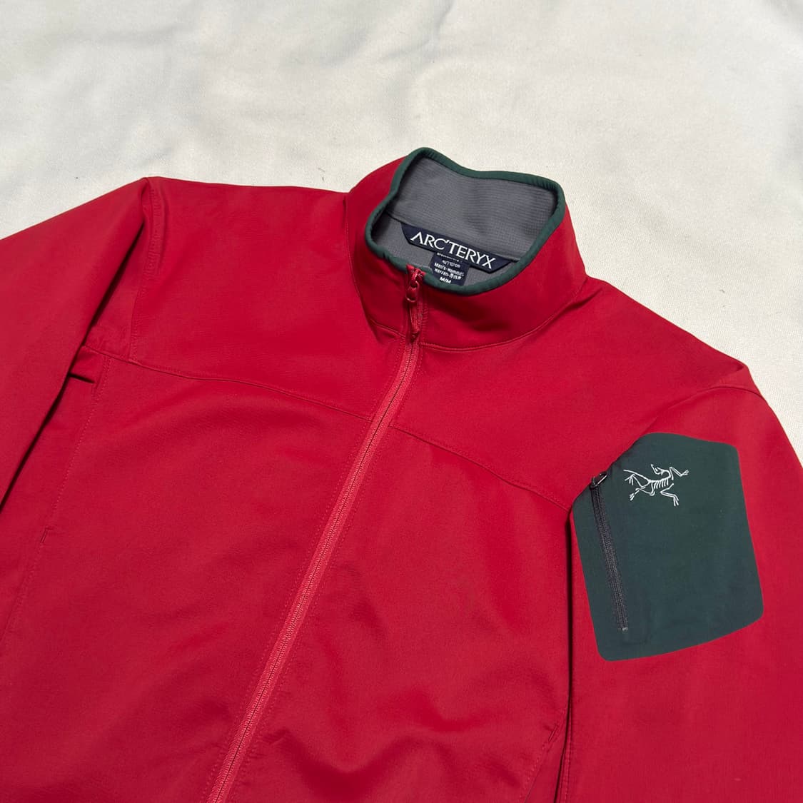 M 아크테릭스 엡실론 AR 소프트쉘 자켓 상품이미지1