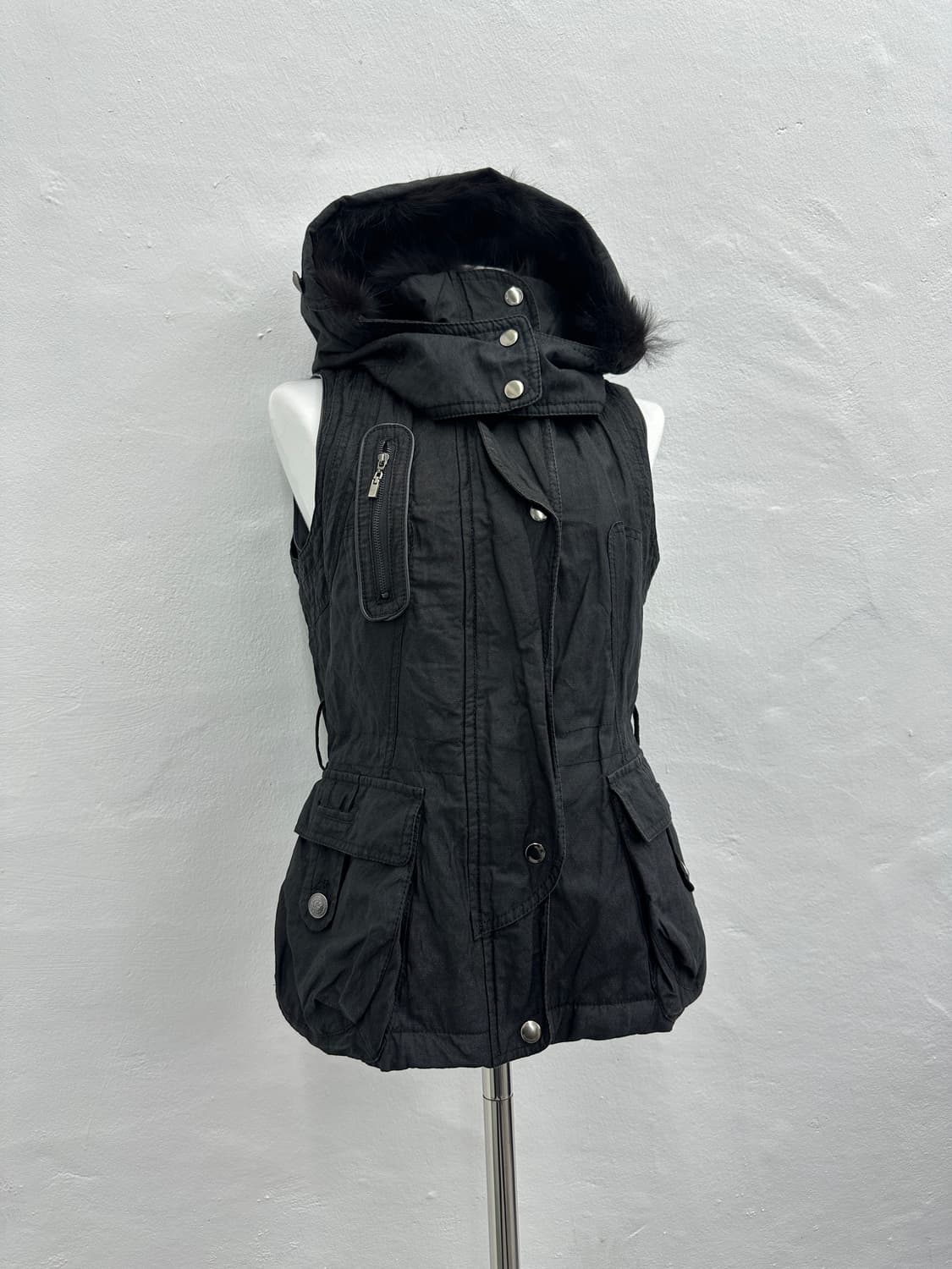 Fox fur zipper detail hood vest 상품이미지3