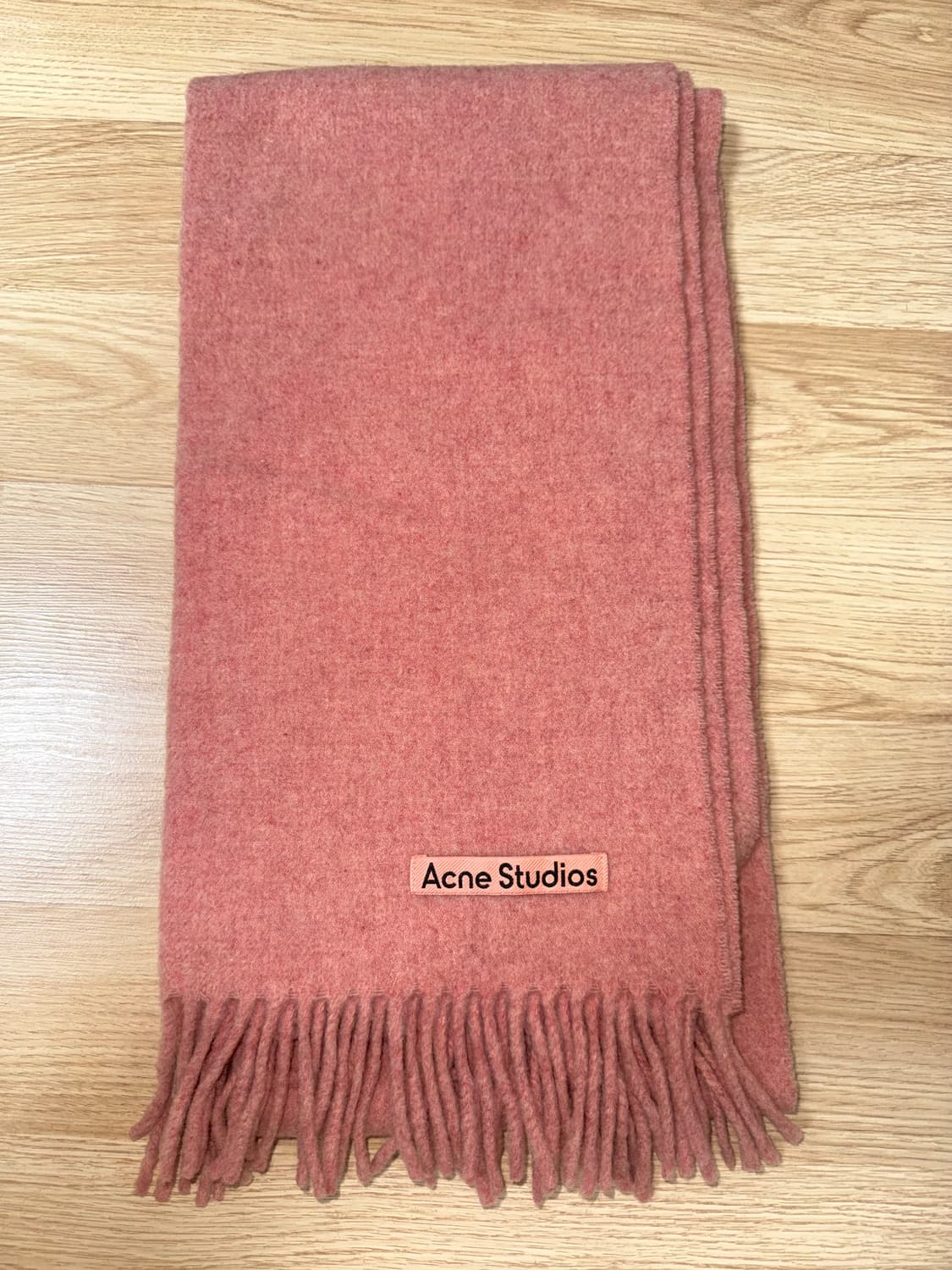 아크네스튜디오 목도리 머플러 상품이미지1