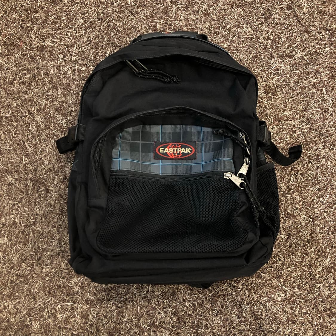 이스트팩 백팩 상품이미지1