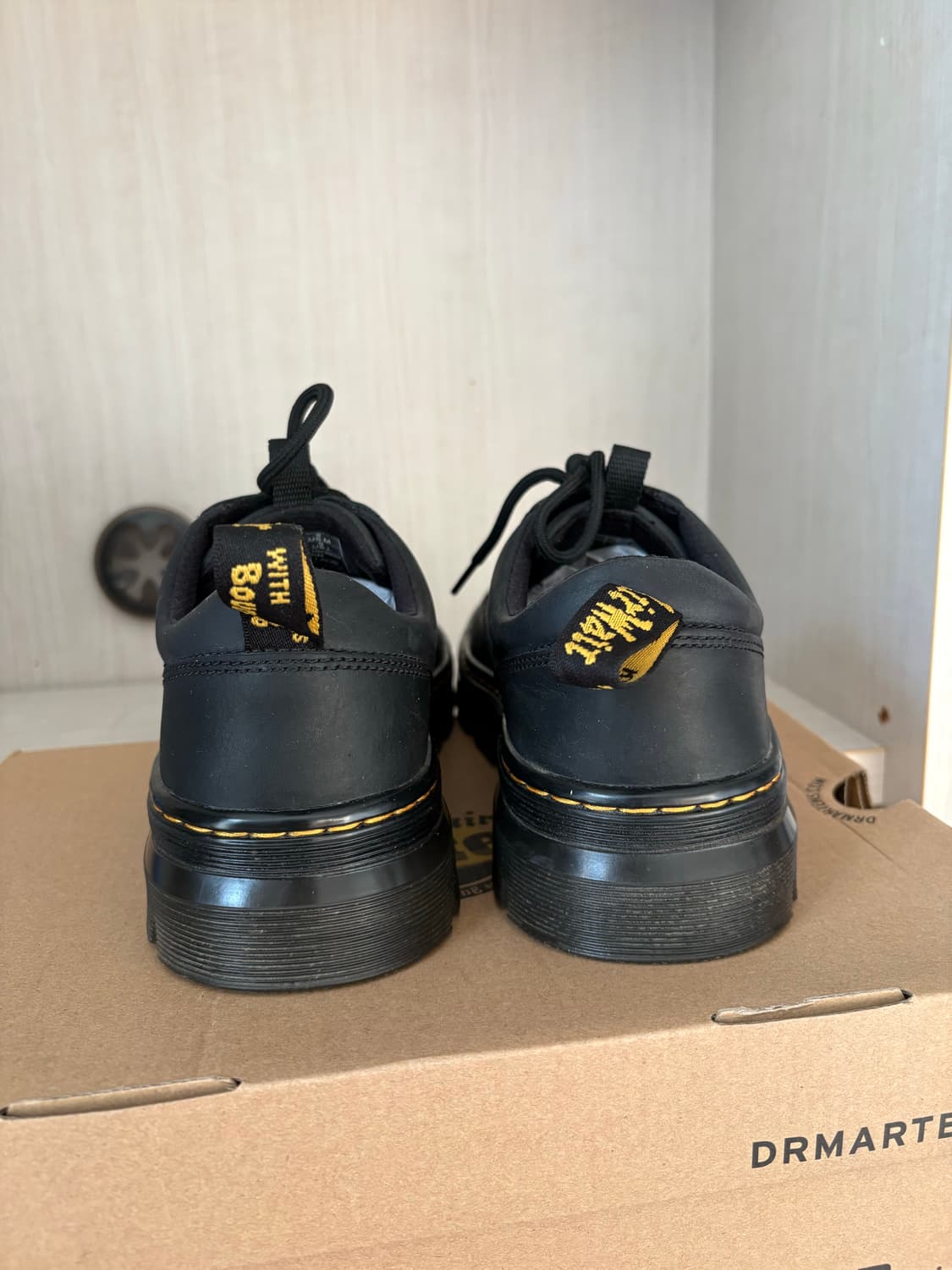 닥터마틴 리더 와이오밍 레더 유틸리티 블랙 상품이미지3