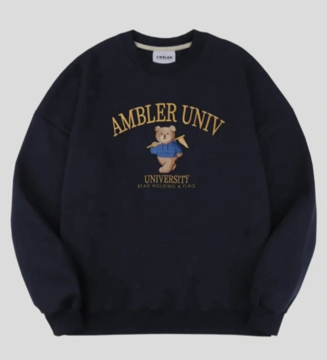 엠블러 곰돌이 자수 기모 맨투맨 상품이미지1