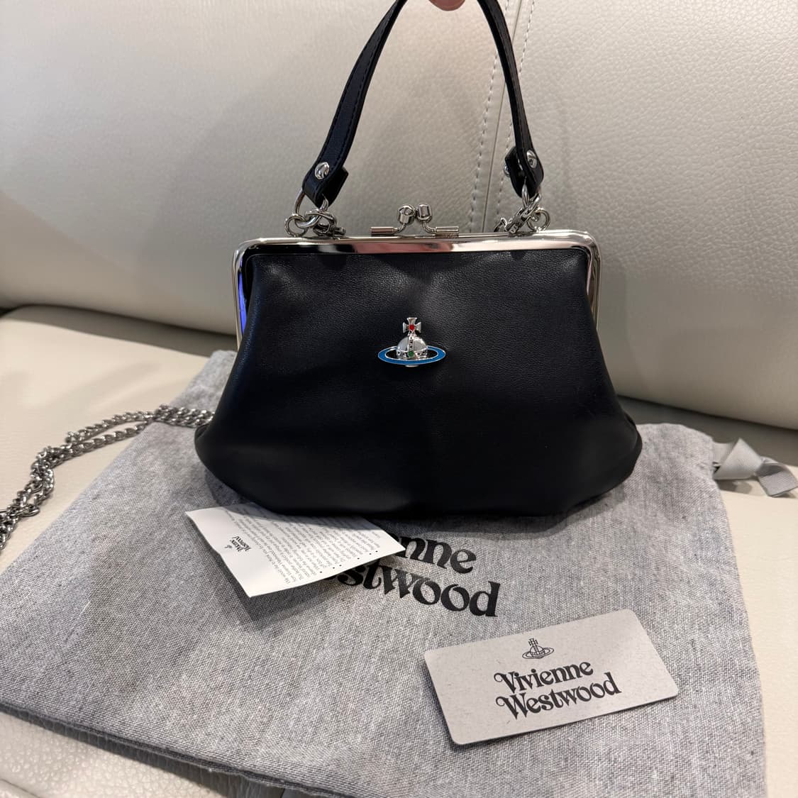 비비안웨스트우드 엠마 펄스백 상품이미지1
