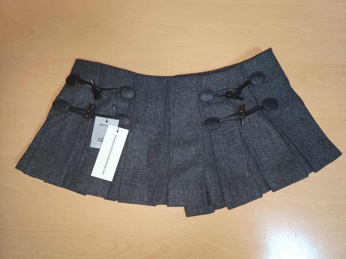 [새상품] 스컬프터 울 마이크로 랩 스커트 그레이 M 사이즈 제니 상품이미지1