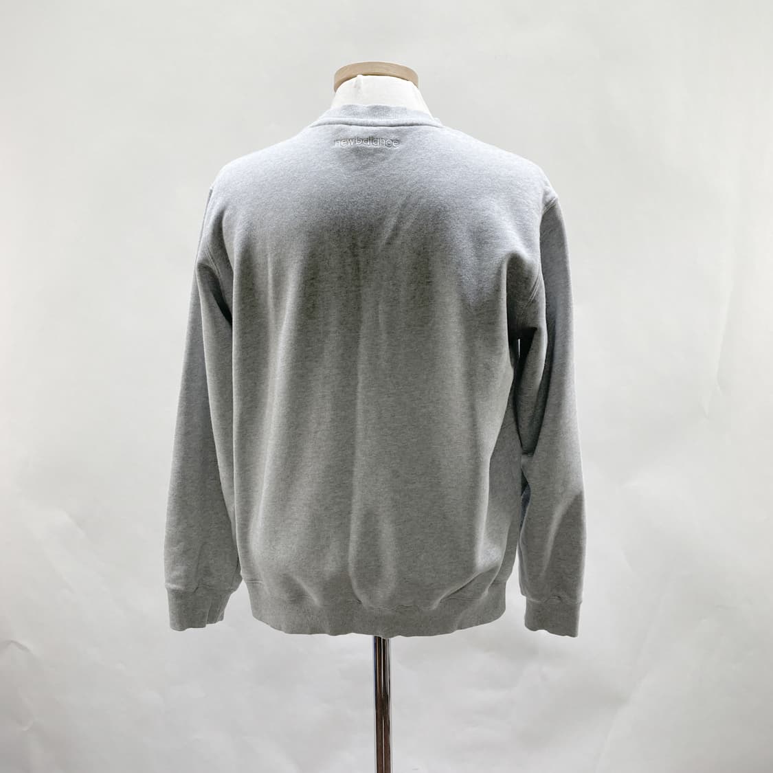 뉴발란스 남성맨투맨티셔츠 그레이 M  상품이미지3