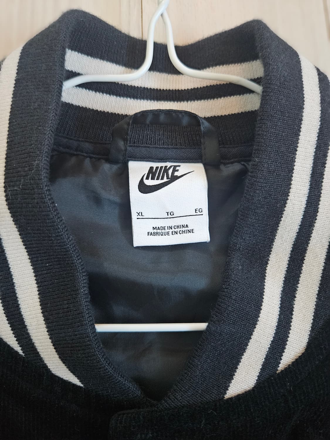 나이키스포츠웨어 트렌드코듀로이 봄버자켓 상품이미지2