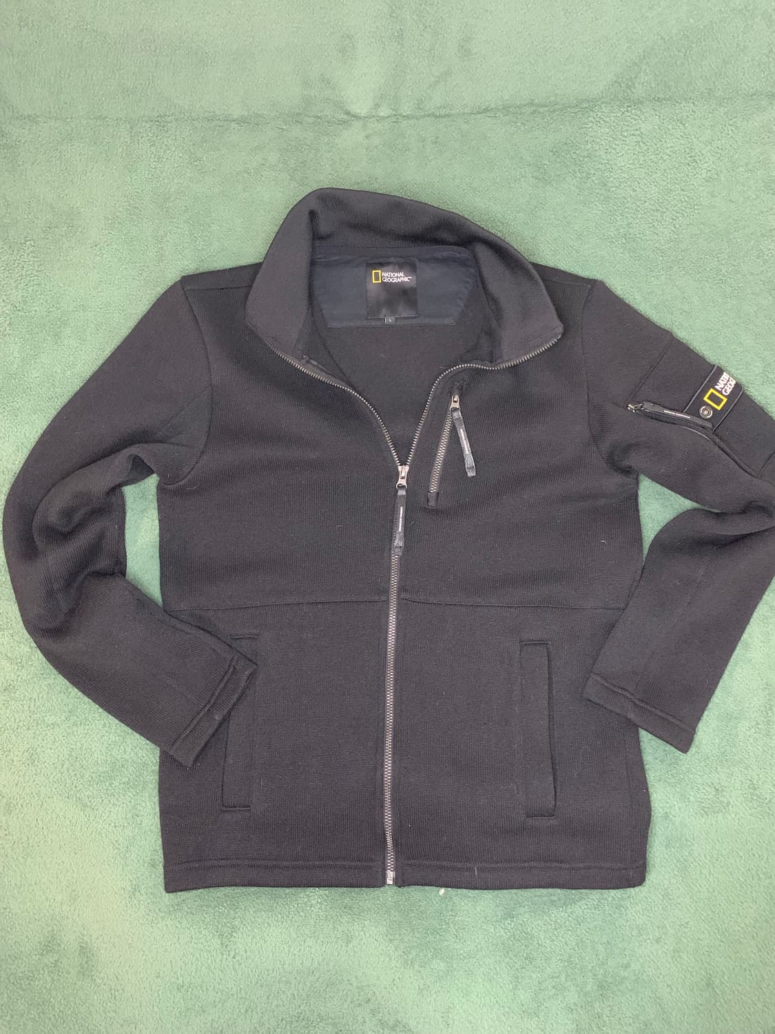 내셔널지오그래픽 블랙 니트 집업 자켓 상품이미지1