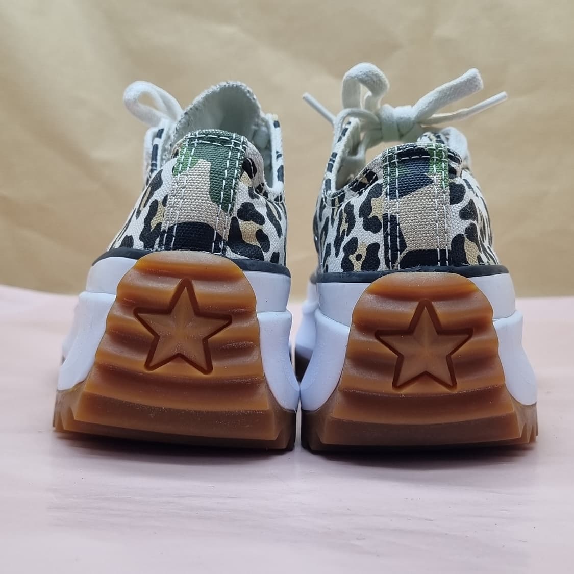 컨버스 런스타 하이크 호피 스니커즈 220 상품이미지4