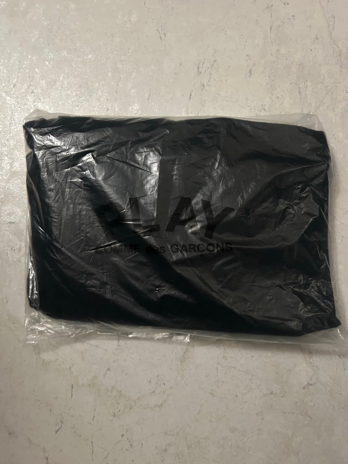 (새상품) 꼼데가르송 로고 반팔 L 상품이미지4
