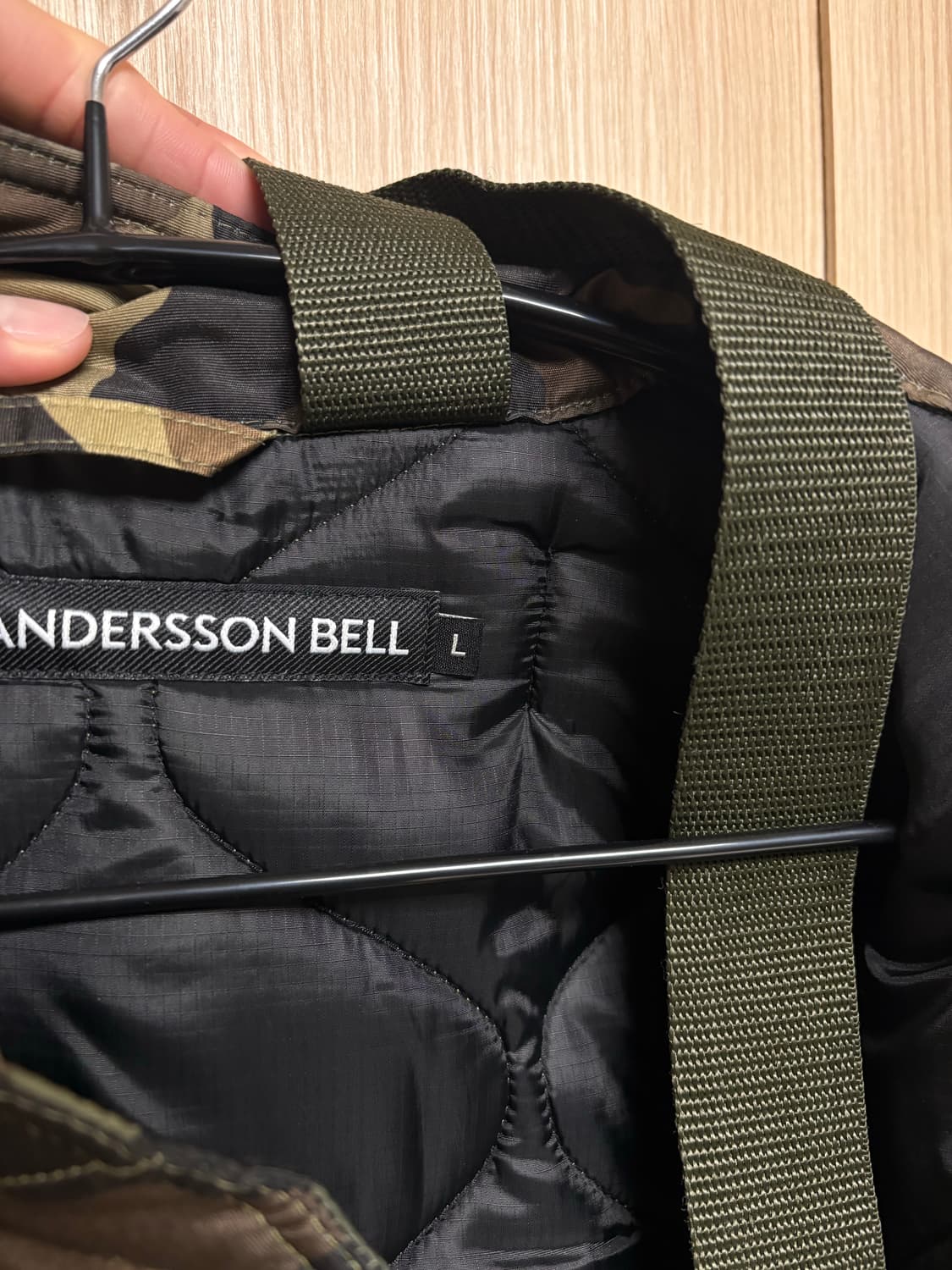 앤더슨벨 멀티 포켓 카모플라쥬 퀼티드 점퍼 상품이미지3