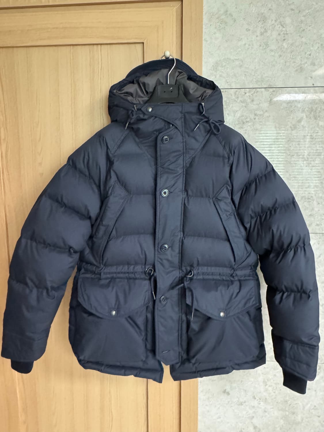 이스트로그 유틸리티 패딩 네이비 상품이미지1