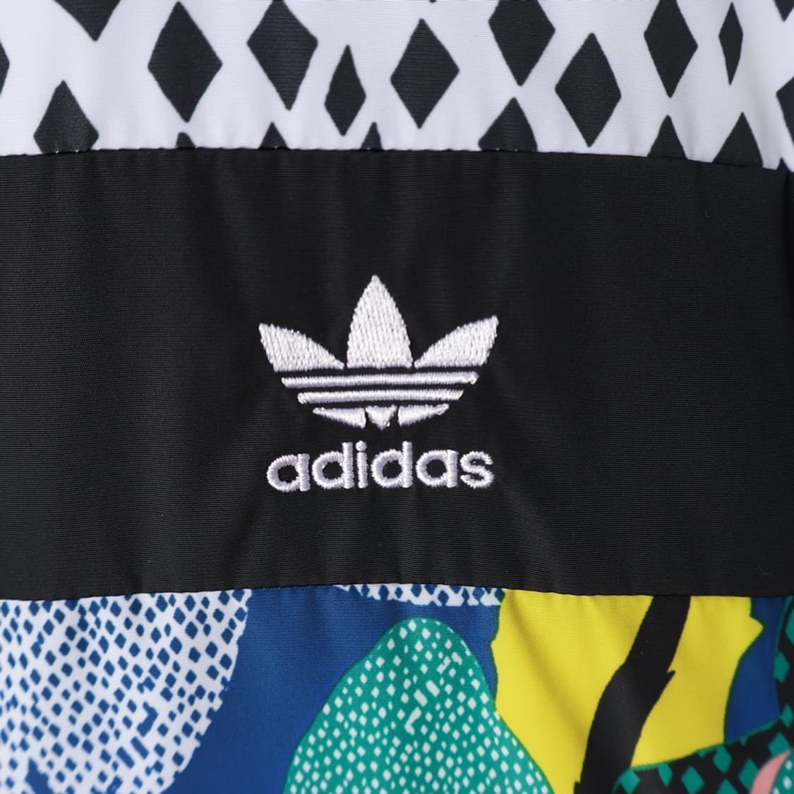 44/아디다스 HER스튜디오런던 크롭 윈드브레이커 상품이미지5