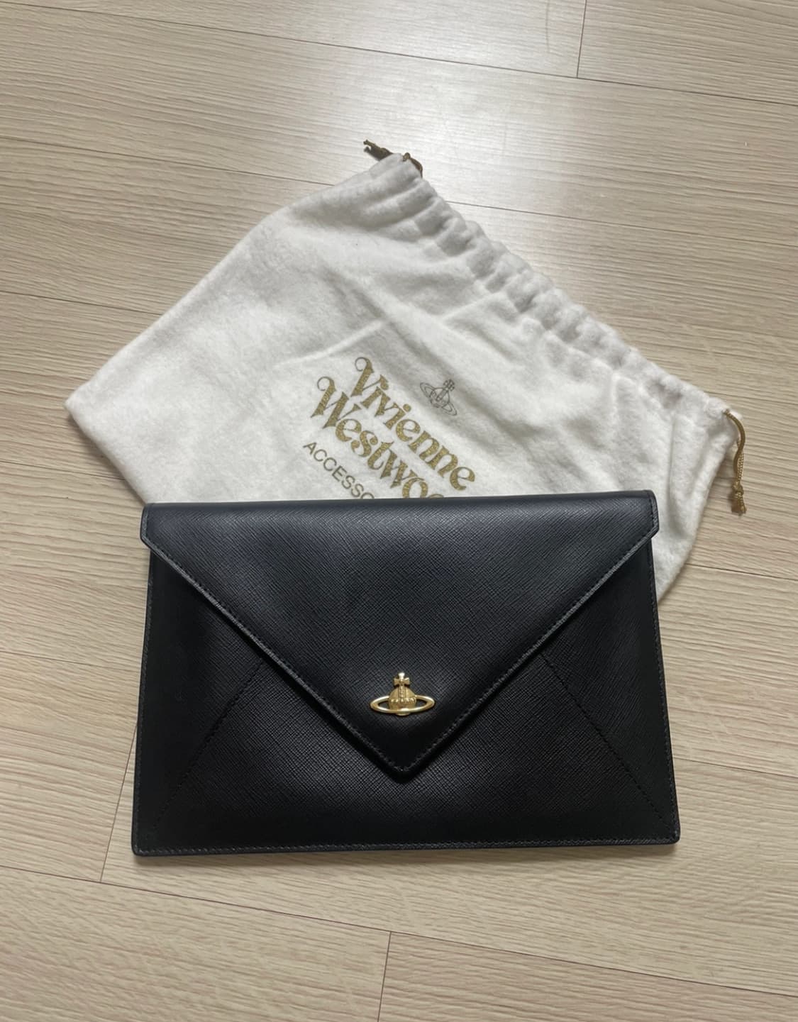 비비안웨스트우드 클러치 블랙 상품이미지1
