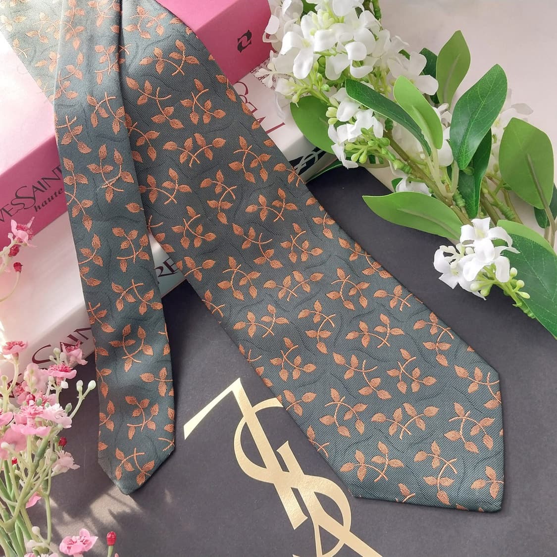 입생로랑 실크 다크그린 리프 자카드 넥타이 9.1cm A등급 K1589
 상품이미지2