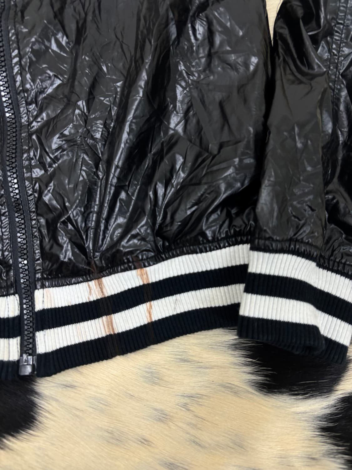 Glossy Zipper Detail Nylon Jacket 상품이미지7