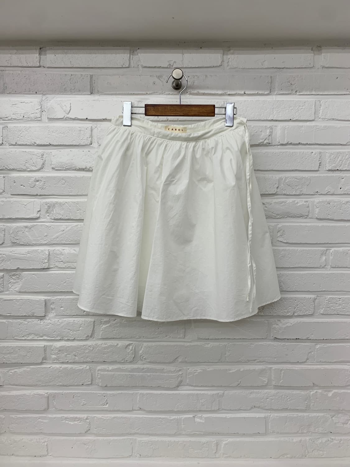 플레어 미디 스커트 화이트 상품이미지1