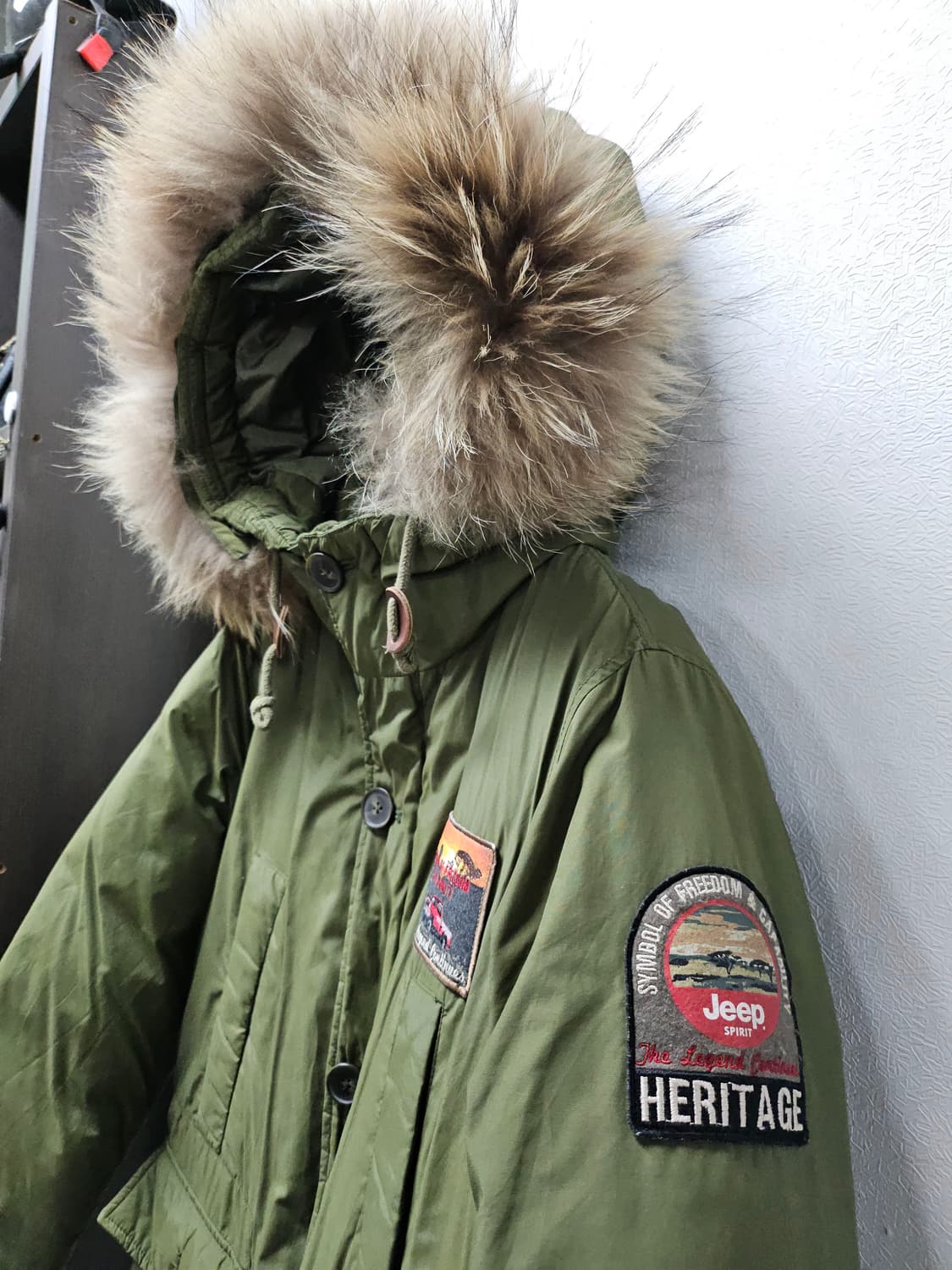 지프  정품 라쿤퍼 다운패딩 95M 상품이미지2