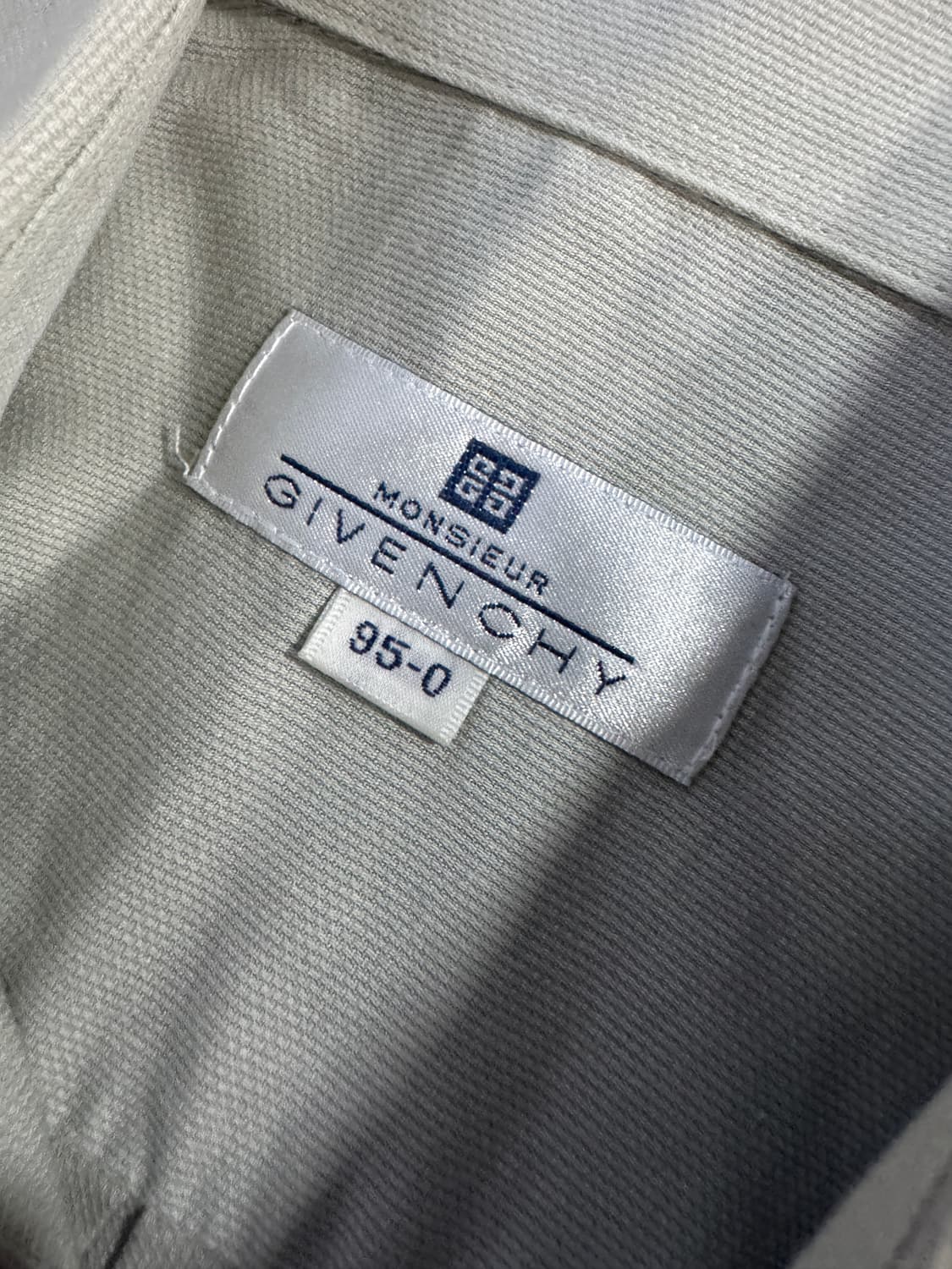 지방시 국내 라이센스 그레이 긴팔 셔츠 M 상품이미지3