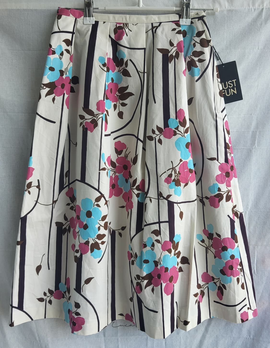 미사용 일본  플라워 패턴 코튼 롱 스커트 여성 허리단면 33

상세 상품이미지2