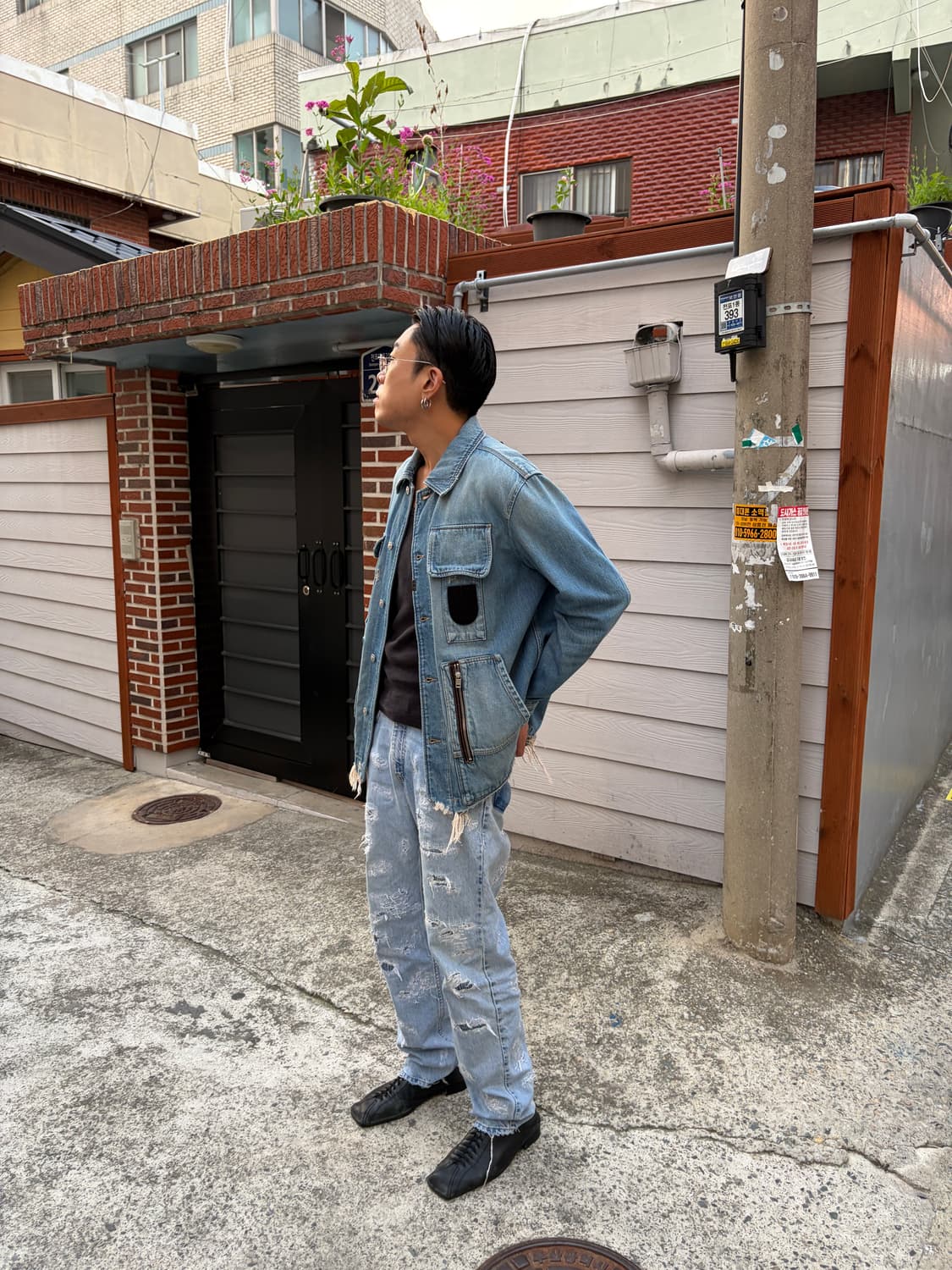 디젤(DIESEL) 라이트블루컬러 워시드 데님 컷아웃 커버올 자켓 상품이미지4