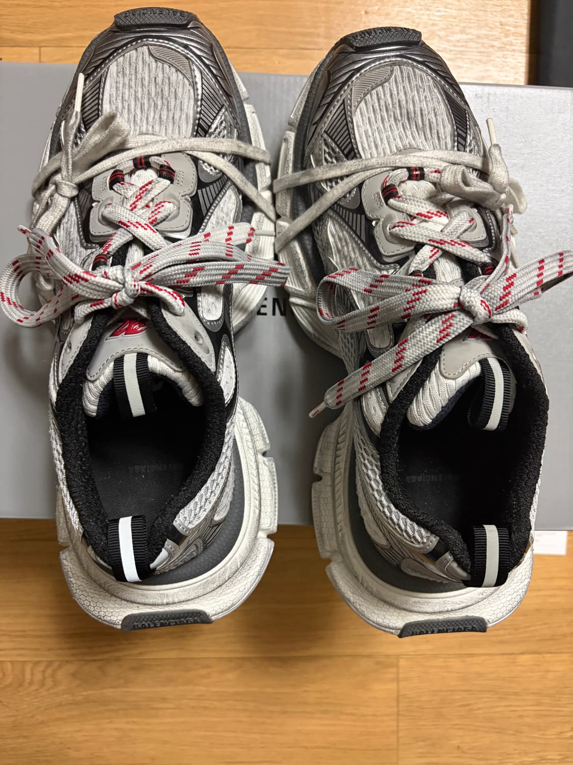 [43 280~285] 발렌시아가 3XL 그레이 화이트 레드 상품이미지3