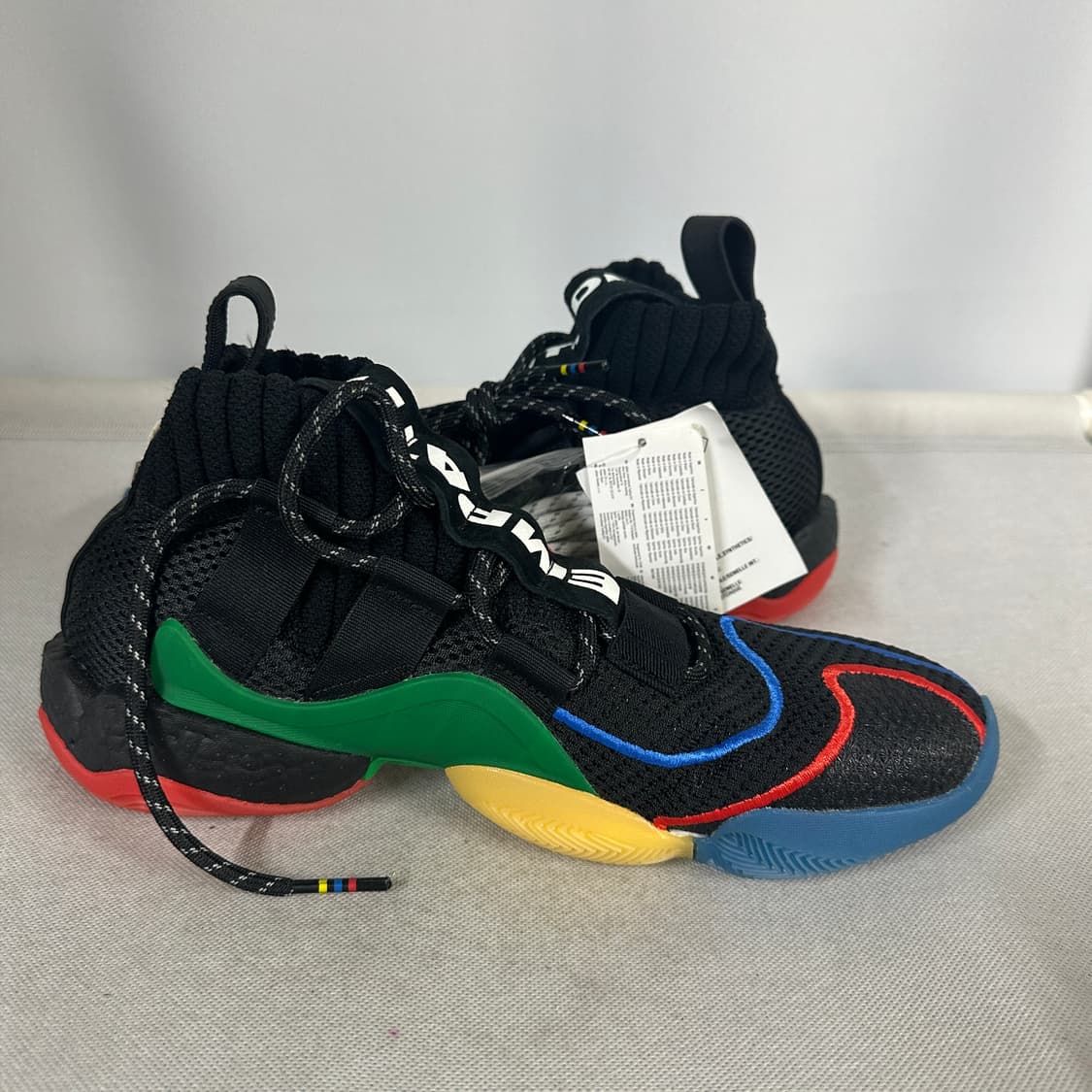 아디다스 크레이지 BYW X 퍼렐윌리엄스 스니커즈 상품이미지3