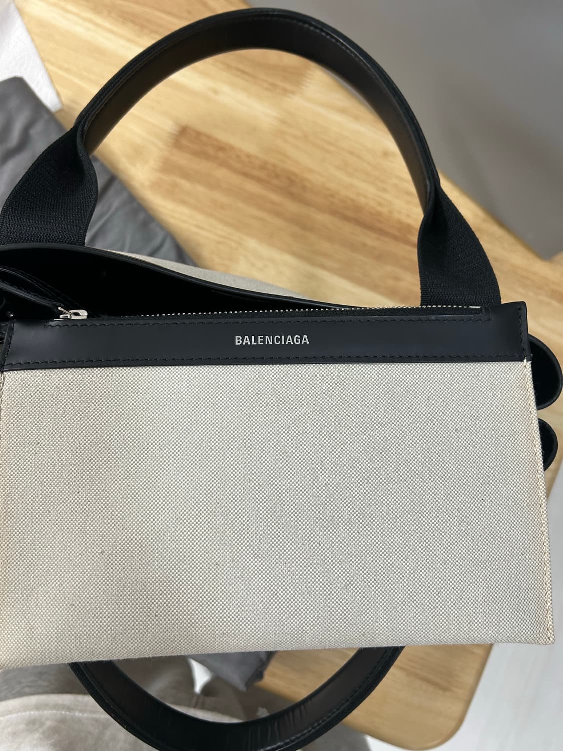 발렌시아가 카바스백 스몰 상품이미지7