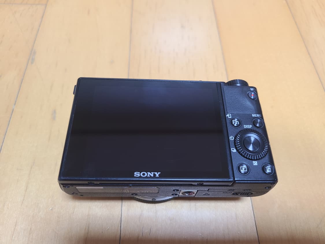소니 RX100M6 카메라 + 소니 슈팅그립 배터리 3개, 바로 사용 상품이미지9