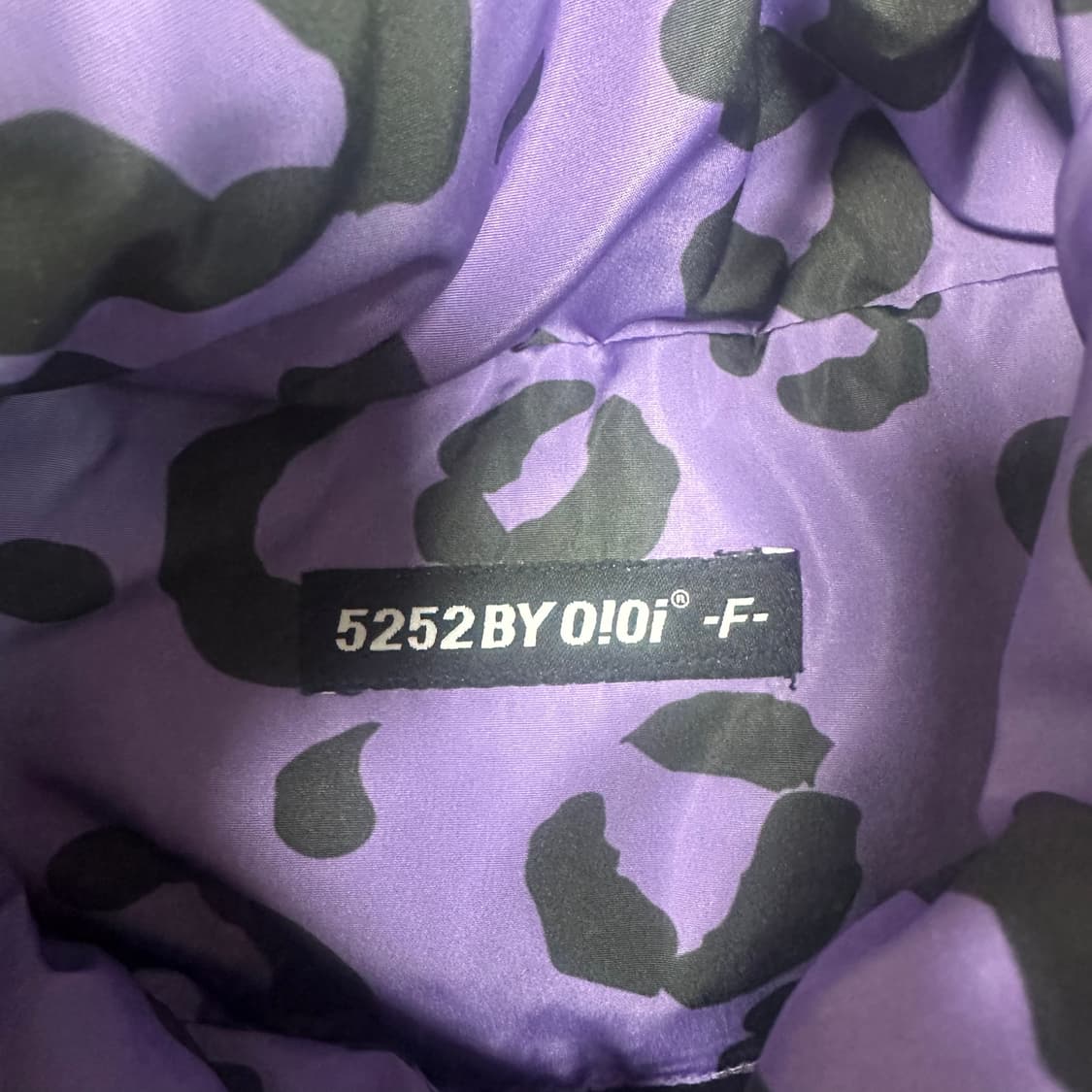 ✨ (바배) OiOi 오아이오아이 레오파드 퍼플 숏 패딩 상품이미지3