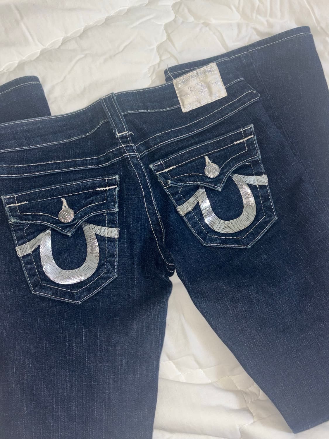 트루릴리전 로우라이즈 부츠컷 청바지 트루릴리젼 상품이미지1